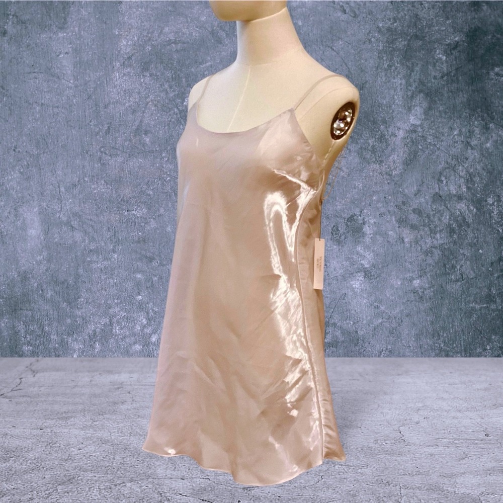 Victoria's Secret Organza Pink Champagne Mini Slip Size M NWT - Picture 3 of 10